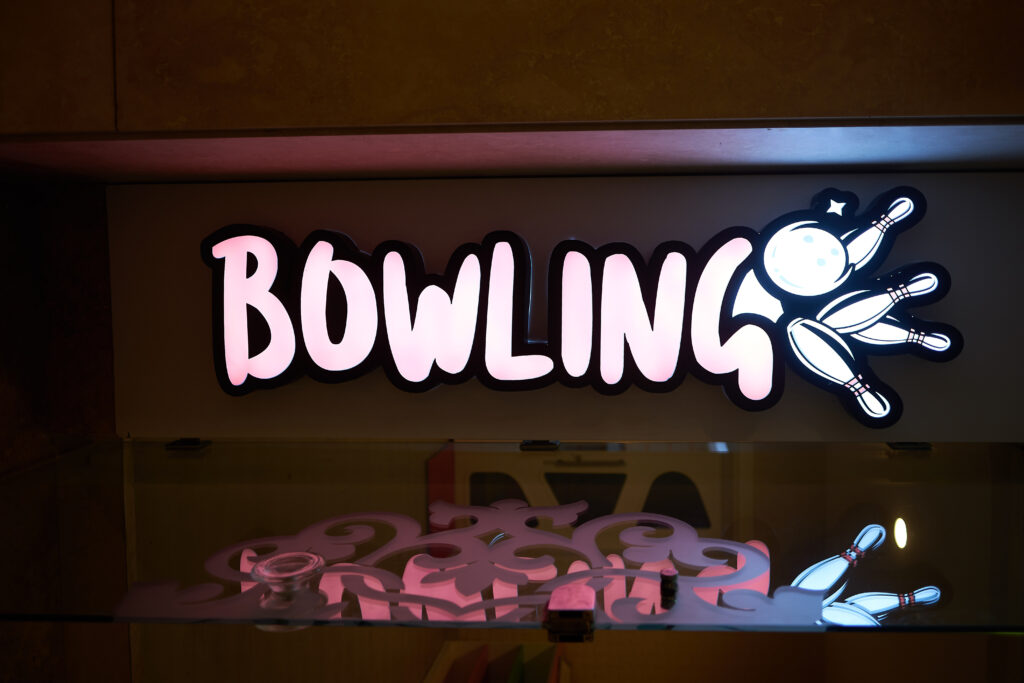 Channel,Letters,Bowling,Game,Miniclub,Arcade,Sign,Led